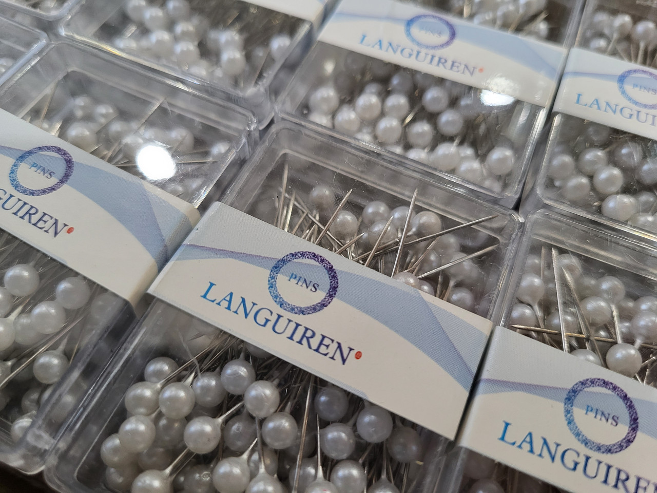 Булавки кравецькі швейні з бусиной 38 мм (набір 100 шт) в коробці білі, фото 1