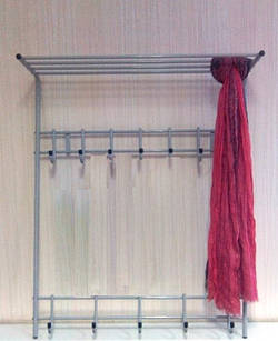 Вішалка в передпокій