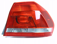 Фонарь задний правый VW Passat B7 USA 11-15 наружный LED 561945096H