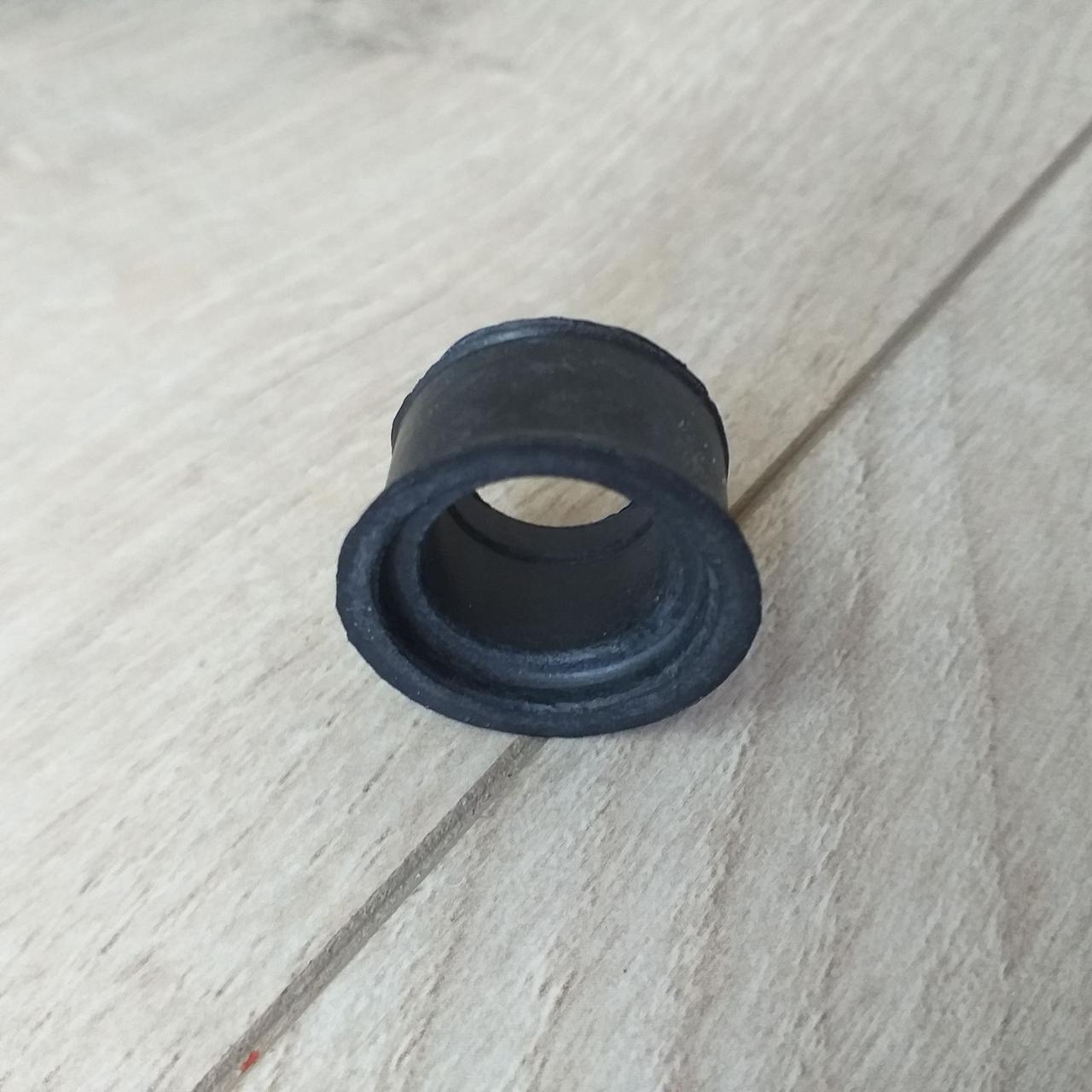 Втулка кріплення глушника гумова Yamaha JOG SA36/39 GEAR UA-06 VOX VINO SA-26 4VP-E4445-00 (KG-10651), фото 1