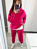 Малиновий теплий жіночий спортивний костюм із капюшоном і написом із турецької тринитки на флісі, фото 2