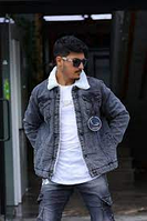 Мужская джинсовая куртка на меху пиджак с меховым воротником демисезонная джинсовка fms
