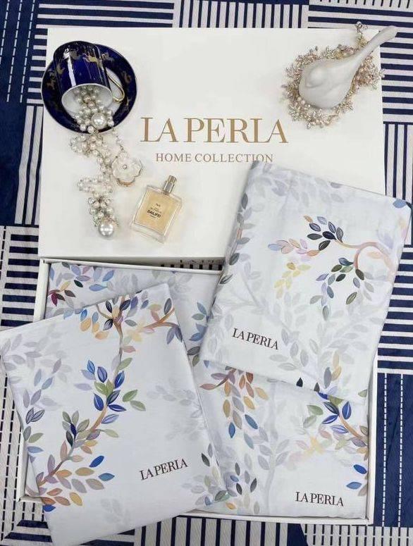 Комплект постільної білизни фірми LA PERLA