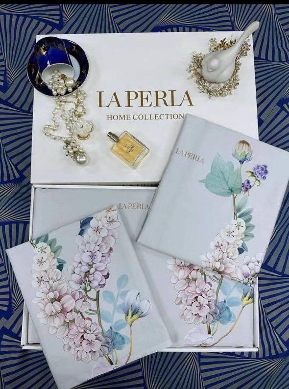 Комплект постільної білизни фірми LA PERLA
