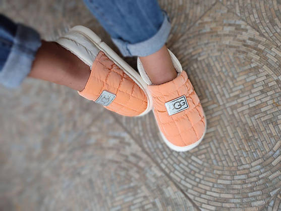 Дутики ОРАНЖОВІ UGG короткі стьобані уги мокасини сліпони теплі ORANGE батал зима, фото 3