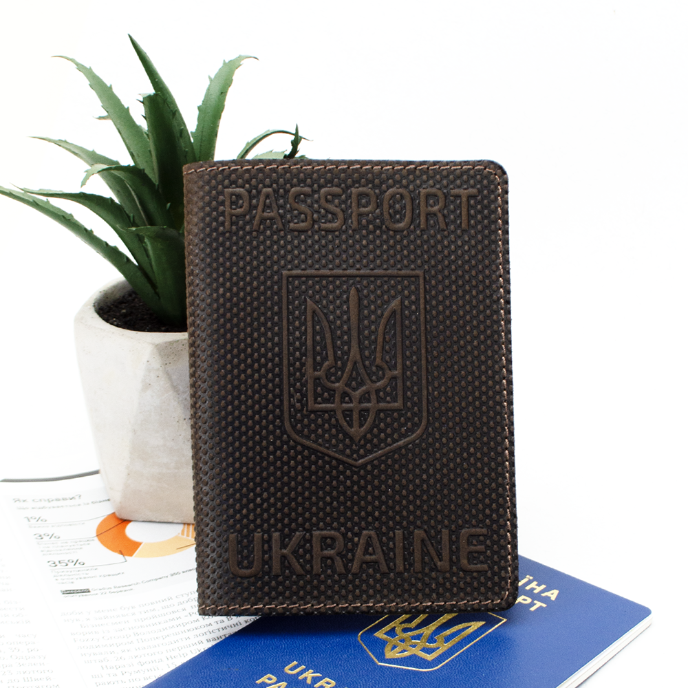 Обкладинка на паспорт шкіряна українська "Герб" коричнева