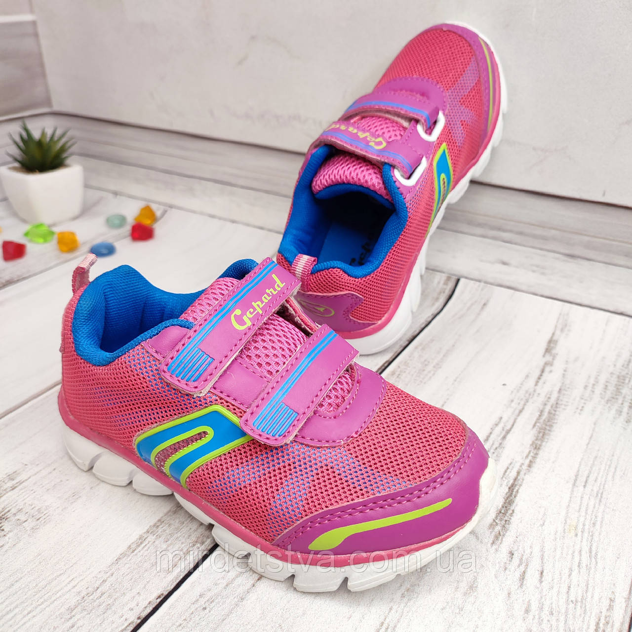 Дитячі кросівки на дівчинку для прогулянки на вулиці або занять спортом B&G Gepard розмір 28, фото 1