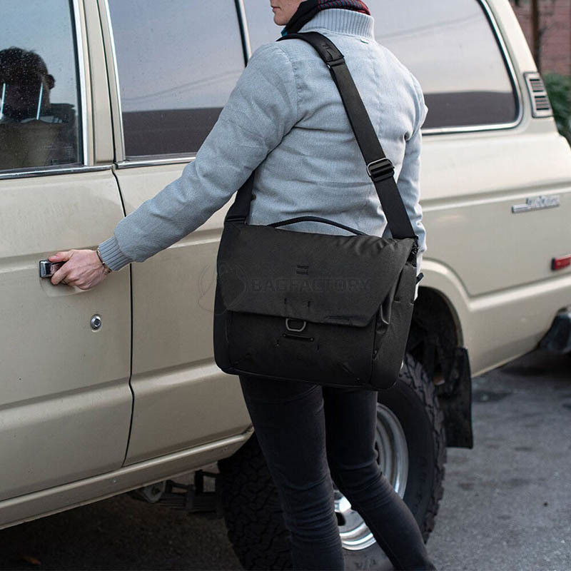 Peak design top everyday messenger v2