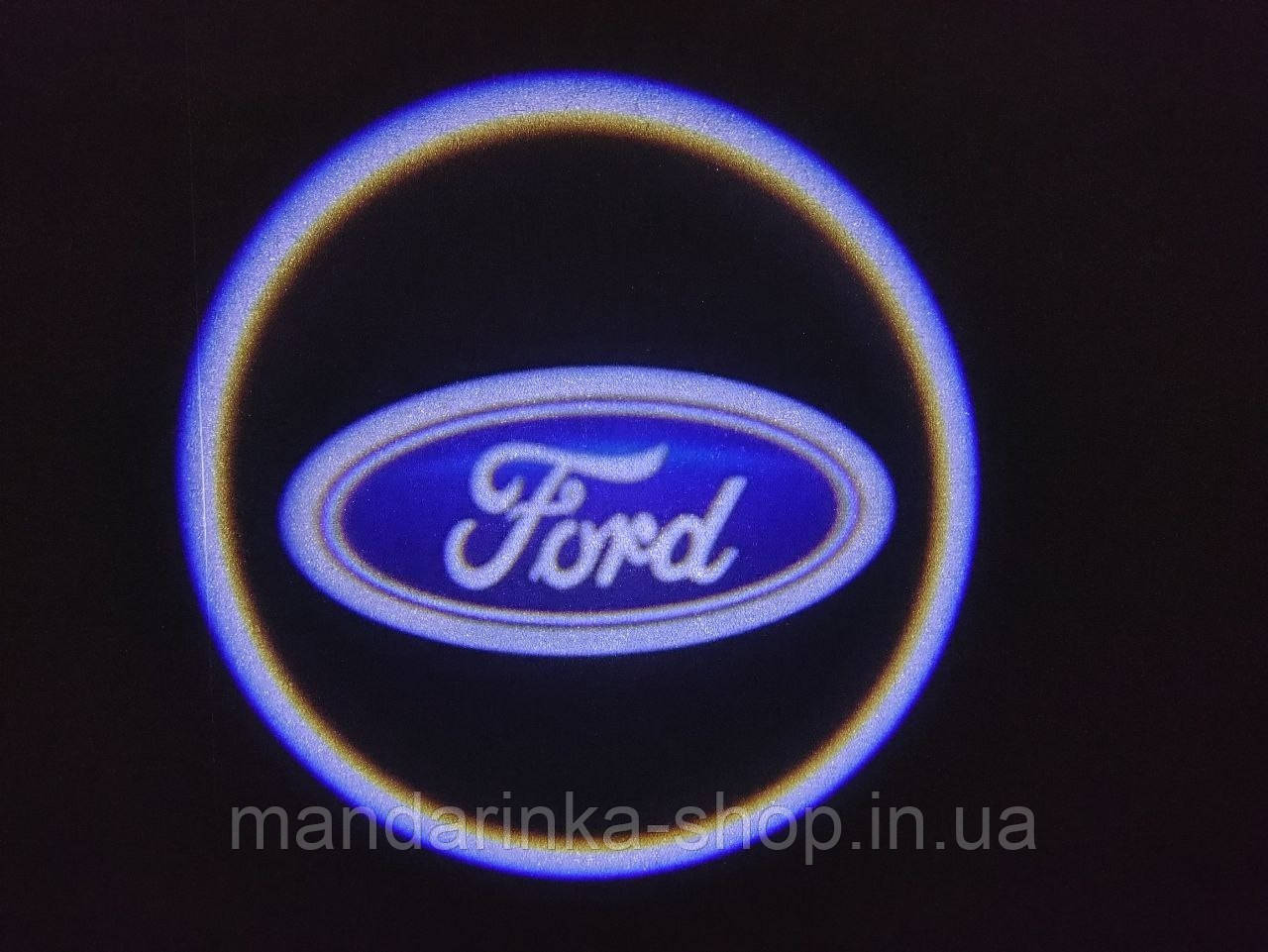 Лазерне підсвічування на дверях автомобіля з логотипом Ford