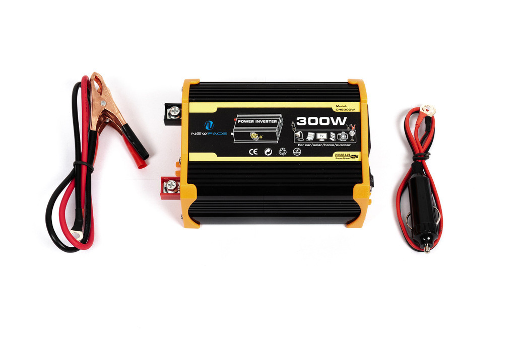 Автомобільний інвертор (220V/USB/Typ-C) CHB300W