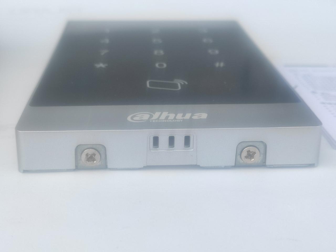 Кодова клавіатура Dahua DH-ASR1101A з вбудованим зчитувачем карт/брелків, фото 1