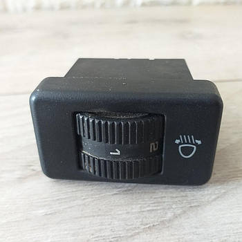 Автомобільні запобіжники та перемикачі