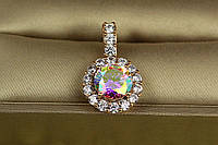 Кулон Xuping Jewelry круглый камень светлый хамелеон в ободке из фианитов 2.3 см золотистый