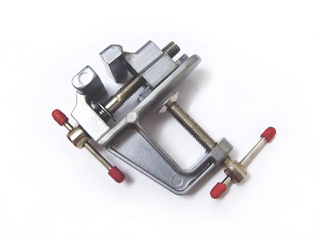 Тиски купить всё для пайки в Киеве, Украине - цены в интернет-магазине ...