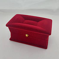 Коробочка для ювелирных украшений красный бархат с ложементом под обручальные кольца