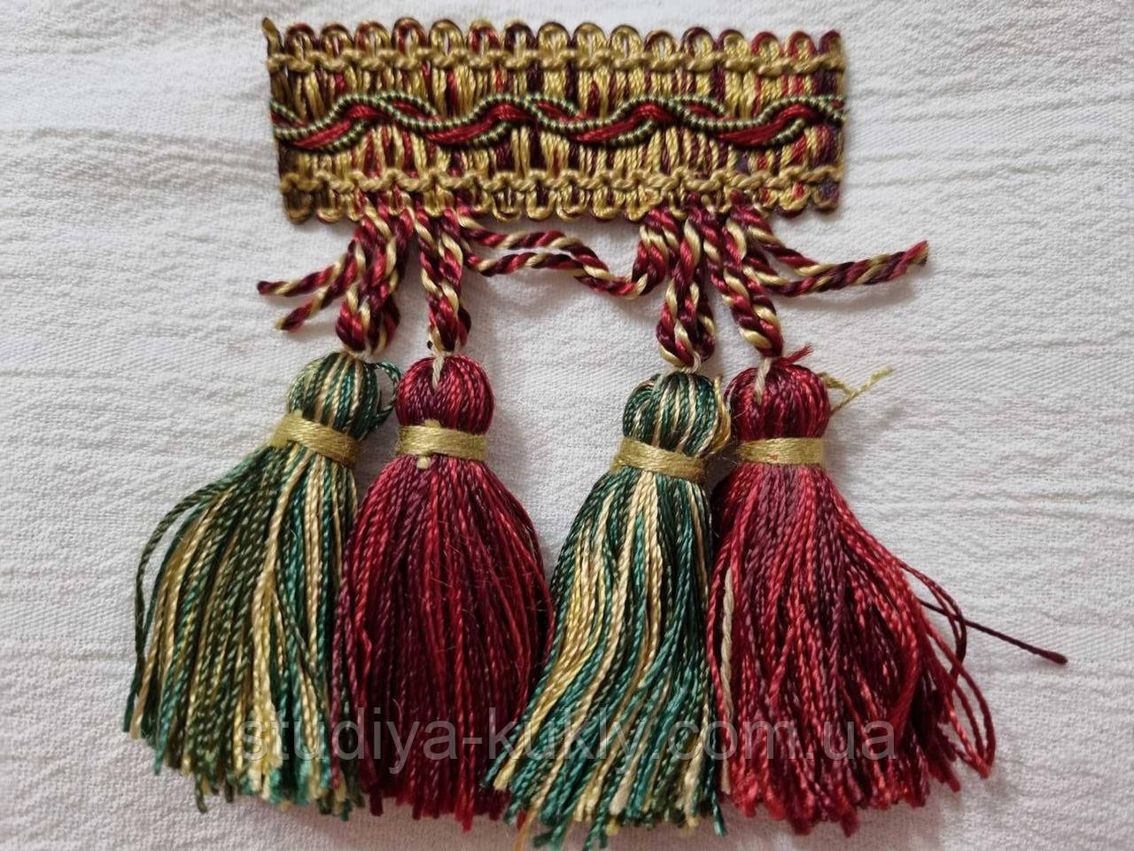 Кисті декоративні. Фрагмент.
