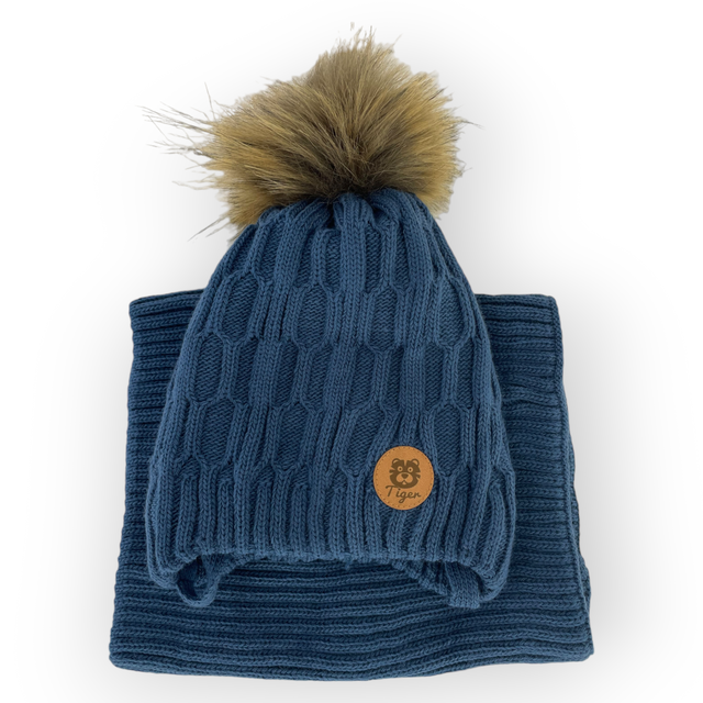 Шапочка для новорожденных на завязках для мальчика