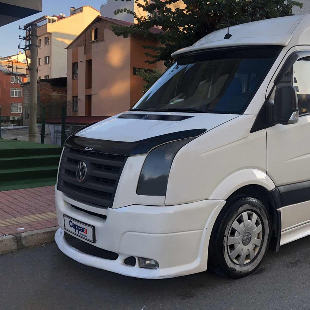Дефлектор капота (мухобійка) Volkswagen Crafter 2006-2017 (Cappafe)