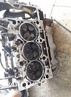 Права Головка блоку циліндрів, ГБЦ пошкоджені клапана Audi A6 C6 3.2 FSI
