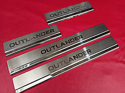 Накладки на пороги преміум MITSUBISHI OUTLANDER 2013+