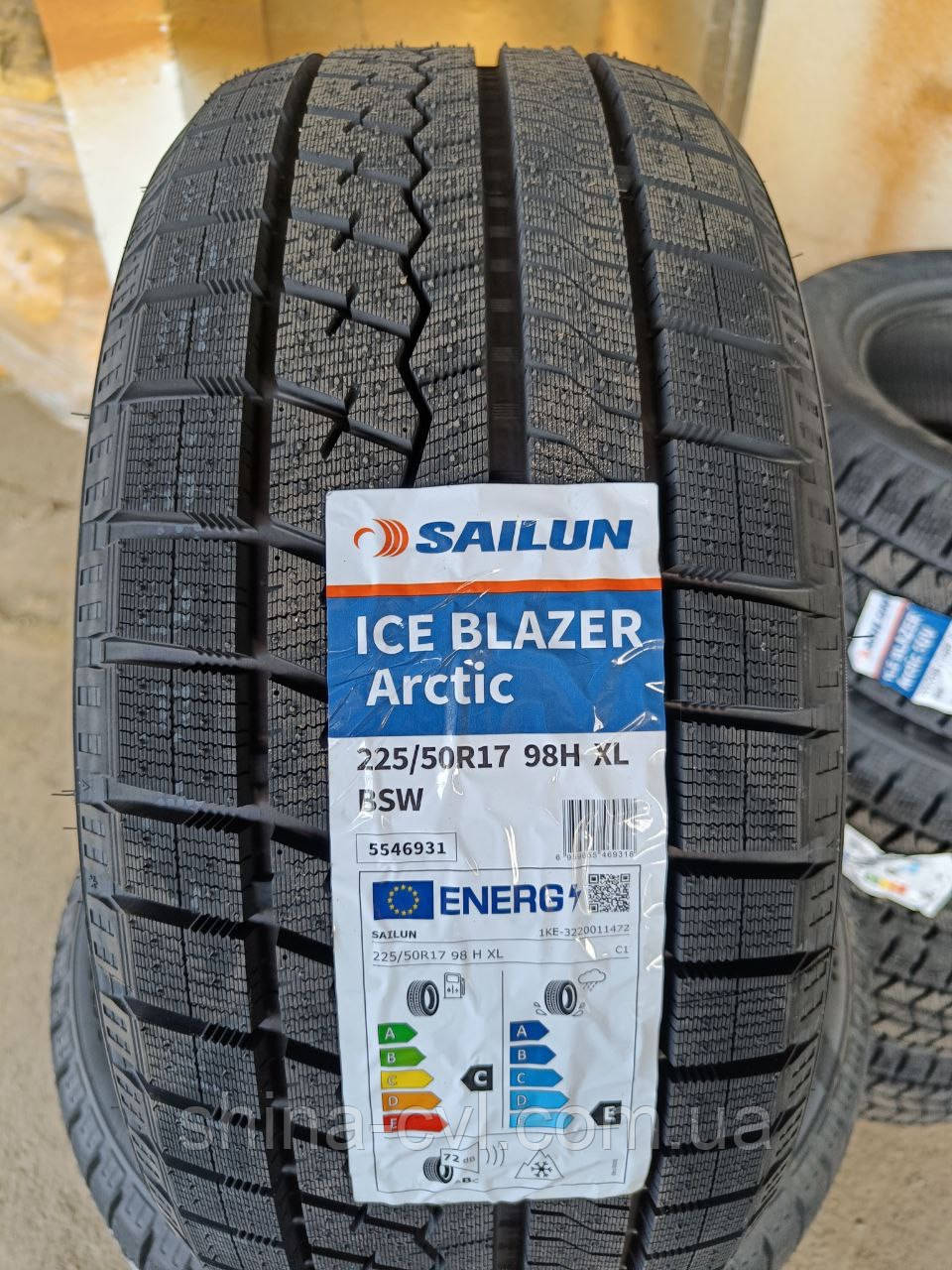 Зимові шини 225 50 r17 98H XL Sailun Ice Blazer Arctic