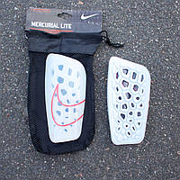 Футбольные качесенные защитные щитки на ноги жесткие Футбольные Nайк Mercurial Lite