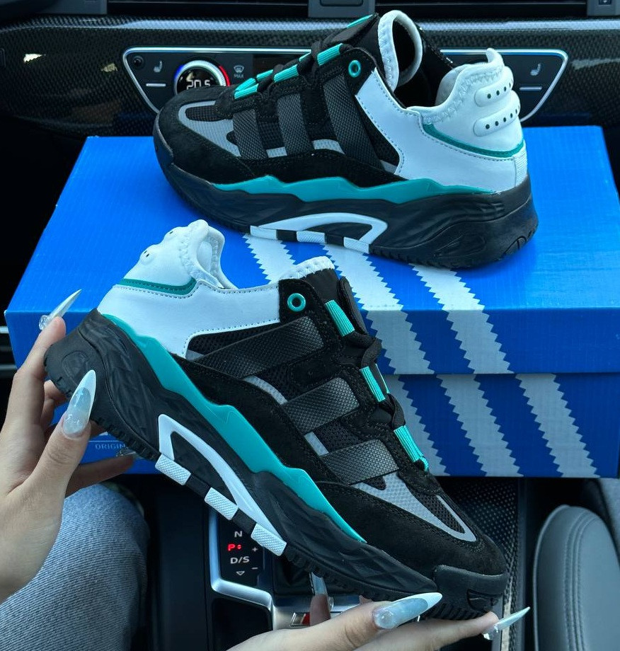 Жіночі кросівки Adidas Niteball  весна-осінь повсякденні замшеві (Black White Green). Живе фото