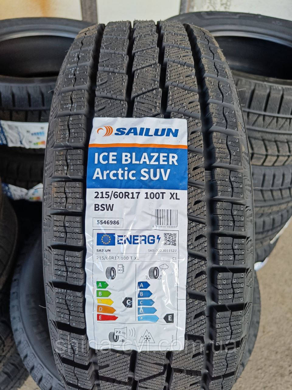 Зимові шини 215 60 r17 100T XL Sailun Ice Blazer Arctic Suv