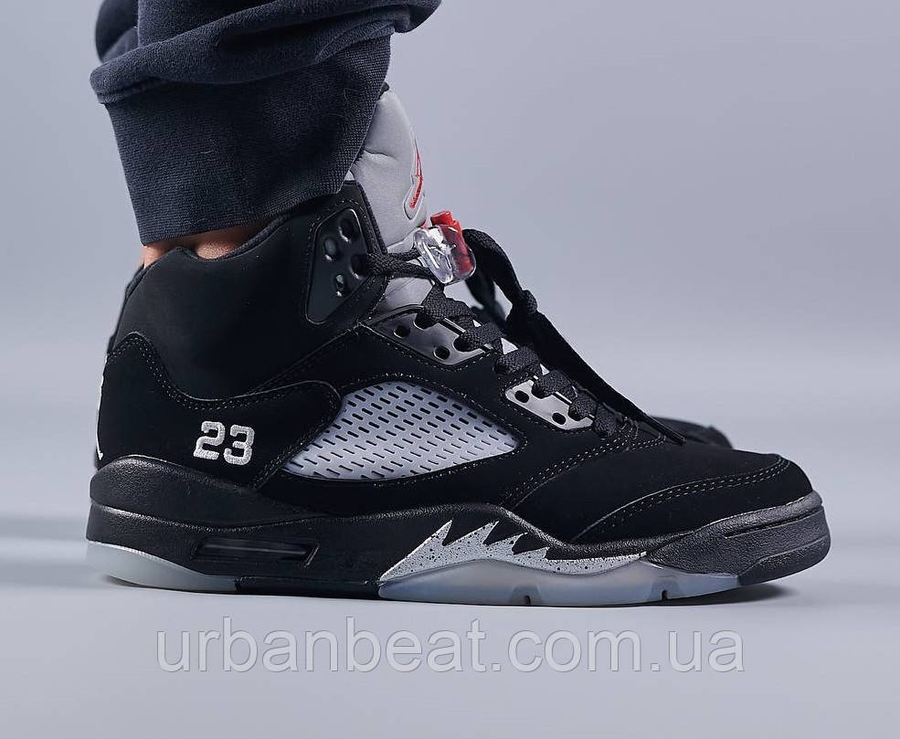 Чоловічі баскетбольні кросівки Air Jordan 5 Retro Black, фото 1