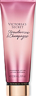 Victoria's Secret Strawberries & Champagne парфумований лосьйон для тіла (оригінал оригінал США)