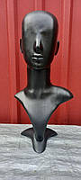 Манекен безликой женской головы на подставке черный