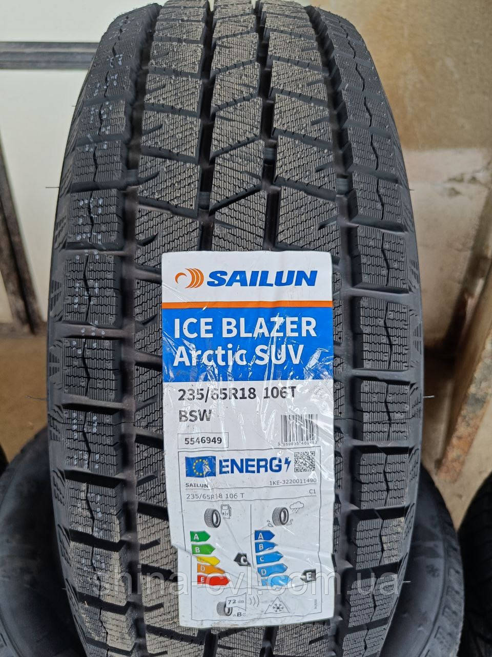 Зимові шини 235 65 r18 106T Sailun Ice Blazer Arctic Suv