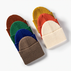 Демісезонні шапки (знижки до -50%)