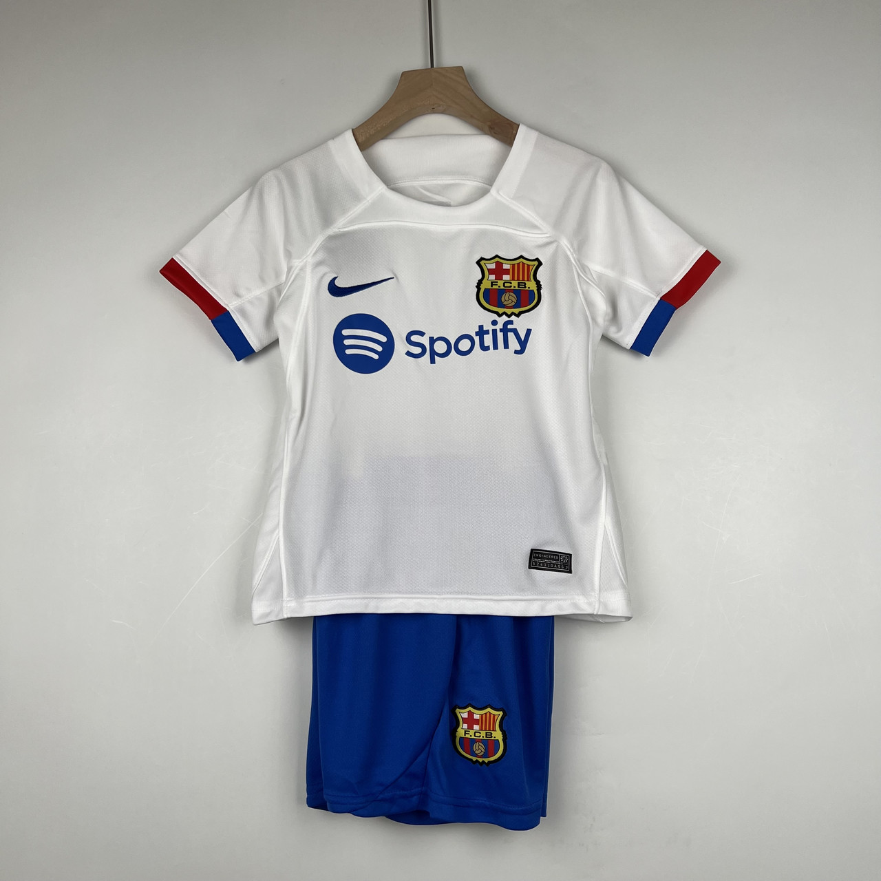 Дитяча футбольна форма Барселона Barcelona виїзна 2023-24