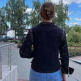 Жіноча джинсова куртка косуха заклепки чорна, фото 4