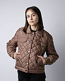 Коротка жіноча стьобана куртка, фото 4