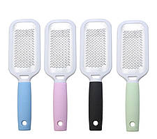 Металева педикюрна тертка з прогумованою ручкою для домашньої обробки стоп 186