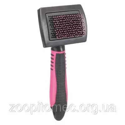 Пуходерка Триксі (Trixie) для котів із пластиковою ручкою з кульками рожева 7x16 см, фото 1