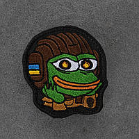 Шеврон Лягушонок Пепе танкист в шлеме флаг Украины