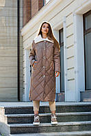 Стильне зимове жіноче пальто з плащової тканини з коміром з еко-хутра