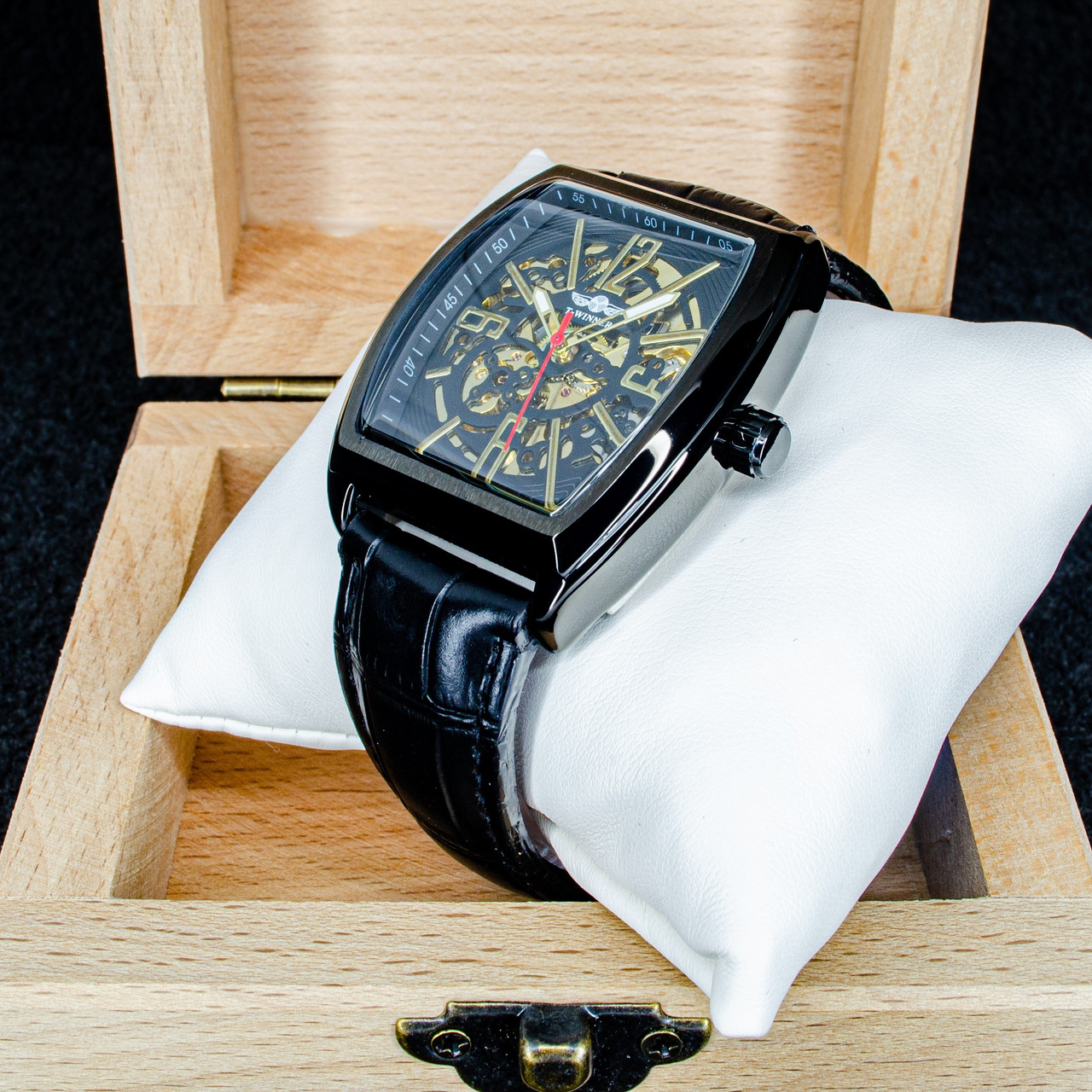 Чоловічий механічний стрілочний наручний годинник скелетон Winner 8199 AB з автопідзаводом.