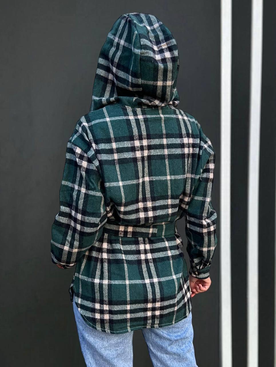 Модная женская клетчатая рубашка с капюшоном турецкий кашемир в клетку весенняя осенняя в стиле оверсайз 42/46, Бутылка - фото 5 - id-p1935229574