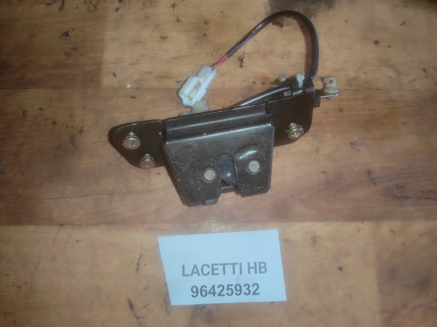 Б/у Замок Кришки багажника 96425932 для Chevrolet Lacetti HB, фото 1