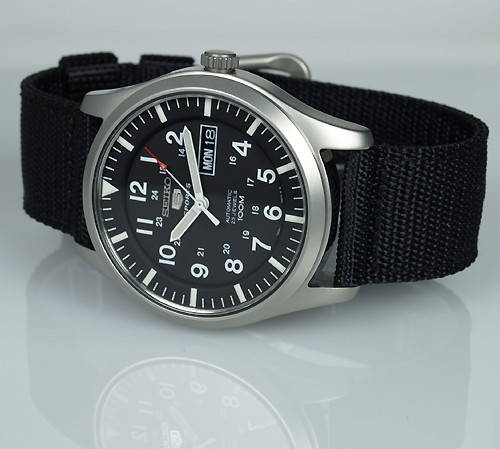 Seiko 5 Military Automatic SNZG15K1