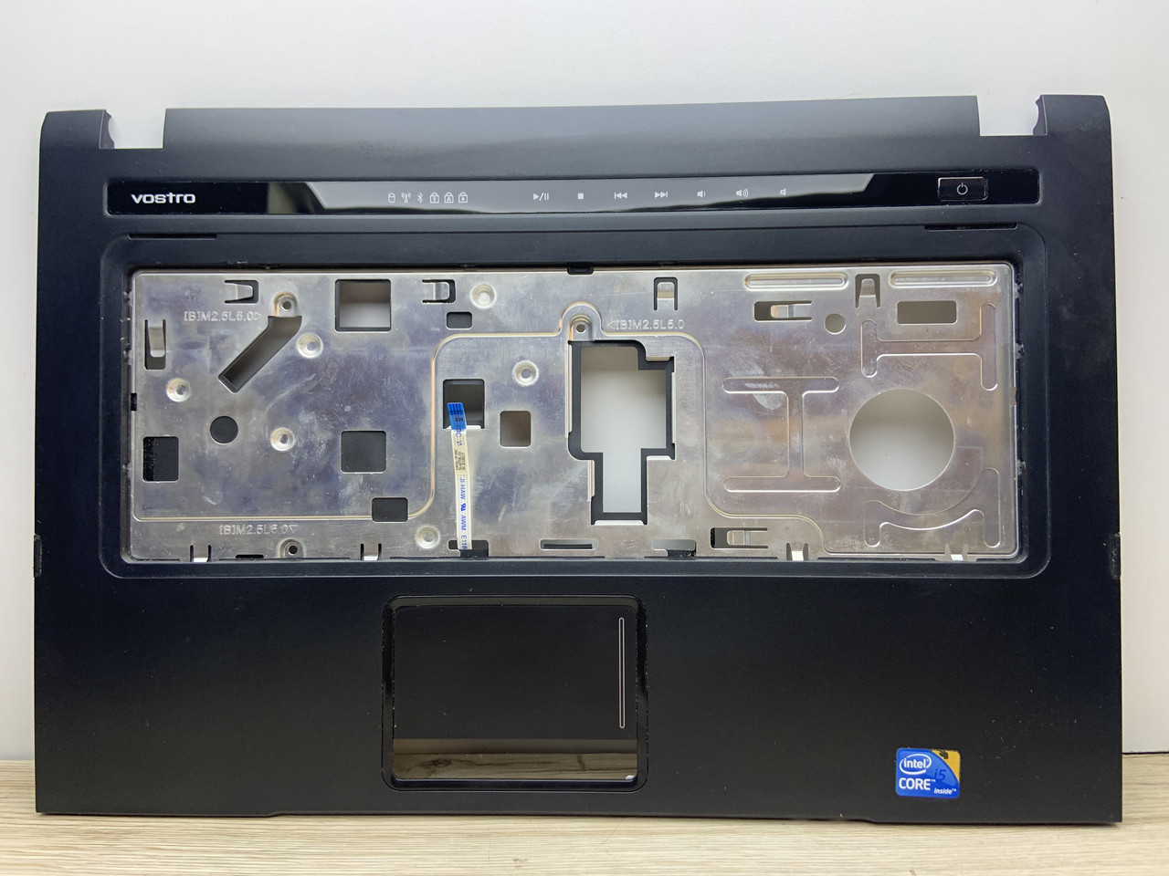 Dell Vostro 3500 Корпус C (топкейс, середня частина) 0MR3GN 60.4ET02.004 3,8A #
