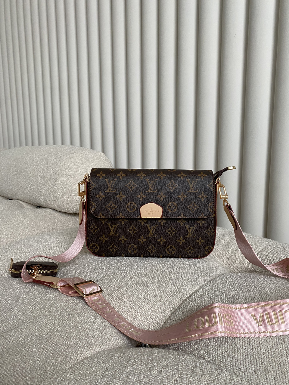 LV multi pochette brown pink 26*17*8