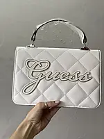 Дефект Guess white