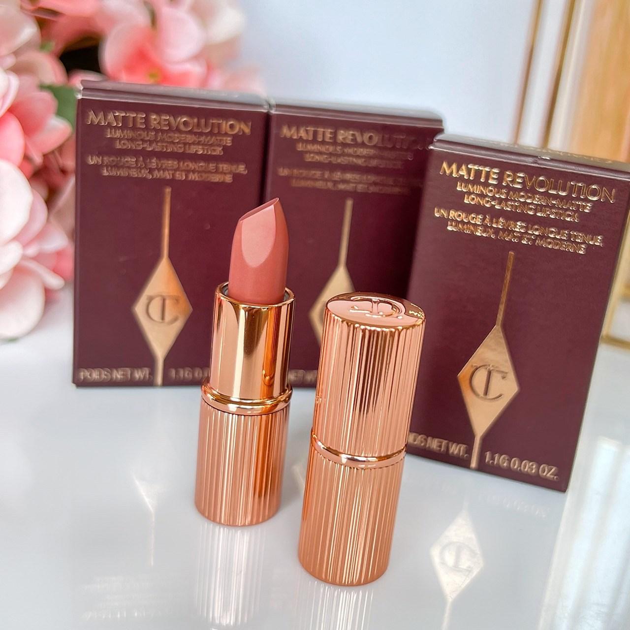 Помада Charlotte Tilbury Matte Revolution у відтінку Pillow Talk (мініатюра 1.1 г)