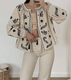Жіноча оригінальна бежева вишиванка піджак