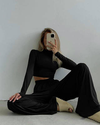 Жіночий прогулянковий костюм (укорочений топ + штани кльош) чорний, сірі, бежеві